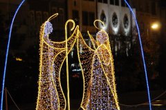 Lit-up Christmas decorations representing shepherds